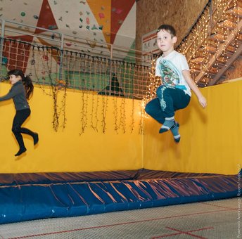 Trampoline in the active recreation center «Hyperion». Relax at a discount