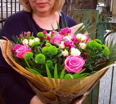 Букети на ювілей «ff» з доставкою по знижці