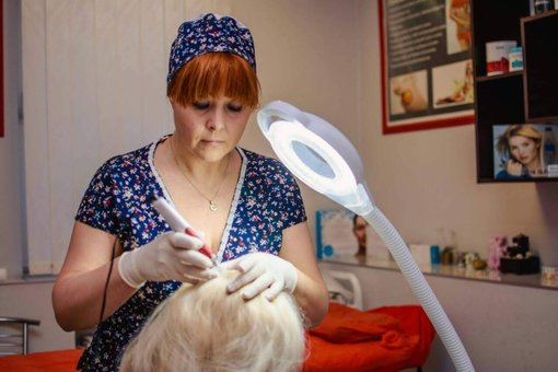 Мезотерапия кожи головы в студии «Эксперты красоты» в Харькове. Записывайтесь к косметологу по акции.