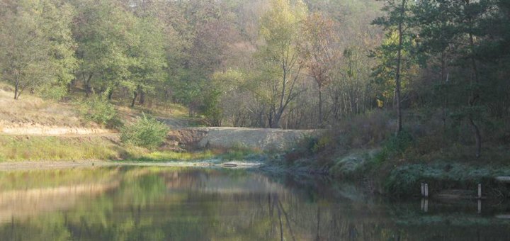 На території рибного господарства «Fishing & Park» на Росі. Плануйте відпочинок зі знижкою.