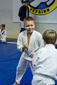 Sports club «Athlete» in the Dnieper. Pay for oriental dance classes at a discount.
