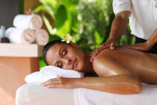 Relax massage at Olga Sokolova's massage studio in Kharkov. Do it at a discount.