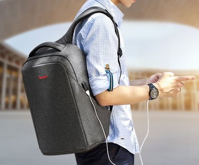 Backpacks for laptops and cameras in the Tigernu online store for a promotion.