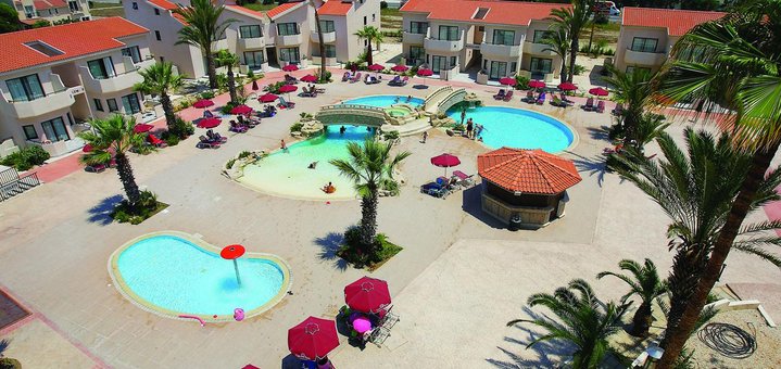 Crown Resorts Henipa 3* Hotel Larnaca Cyprus