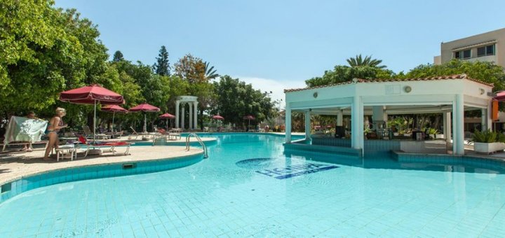 Crown Resorts Henipa 3* Hotel Larnaca CyprusCrown Resorts Henipa 3* Hotel Larnaca Cyprus