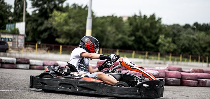 Promotion in the crazykarting 1 club