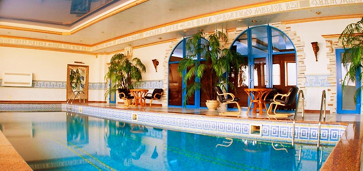 Hotel "Camelot" on Lukyanovka. Book a room with a discount. Discount hotels in Kiev.