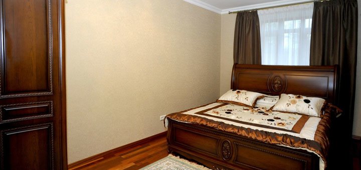 Номер у готелі готельно-ресторанного комплексу "Гостиний двір 1812". Забронювати номер зі знижкою. Недорогі готелі під Києвом.