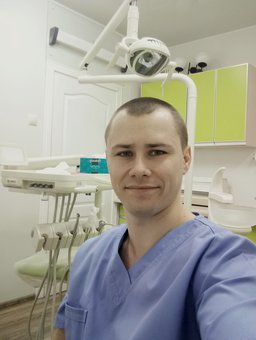 Професійне чищення зубів "Family Dent" в Одесі. Робіть за знижкою.