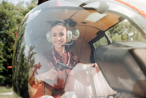 Політ на вертольоті від «Heli.com.ua». Замовити зі знижкою.