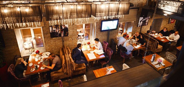 Ресторан «Tarantino grill & wine bar». Посещайте со скидкой