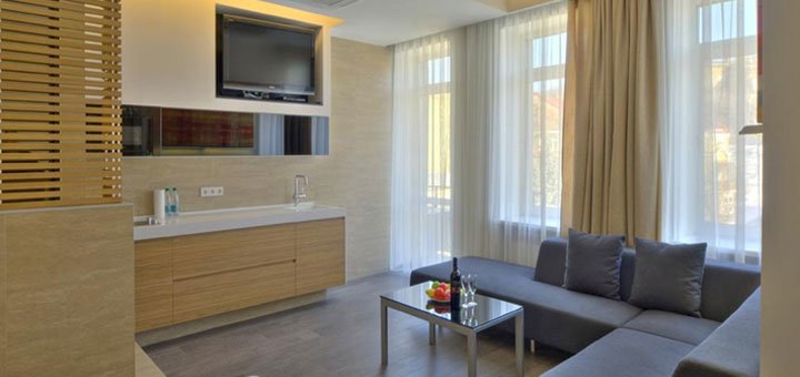 Room at the KievInn Hotel in Kiev. Book a room at a discount. Hotels in the center of Kiev.