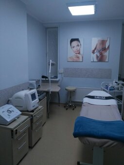 Liposuction in the Beauty Honey salon in Kiev. Make an appointment with a beautician at a discount.