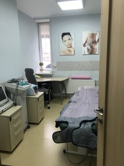 Anti-cellulite massage at Beauty Honey salon in Kiev. Make an appointment with a beautician at a discount.