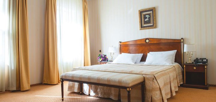 Room at the Podol Plaza Hotel. Hotel "Podol Plaza". Book a room at the Podol Plaza hotel at a discount. Hotel in the center of Kiev