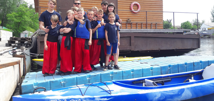 Discounts and promotions for kayak rentals. Sign up for promotions 1