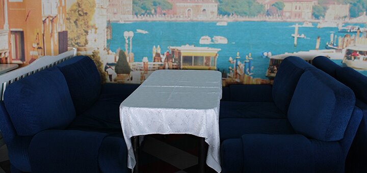 &quot;bakinsky dvorik&quot; - cafe in kiev. book your dinner with a discount.