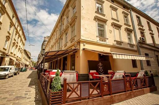 Зарезервируйте столик в ресторане «Lemberg Graf» во Львове и получите скидку