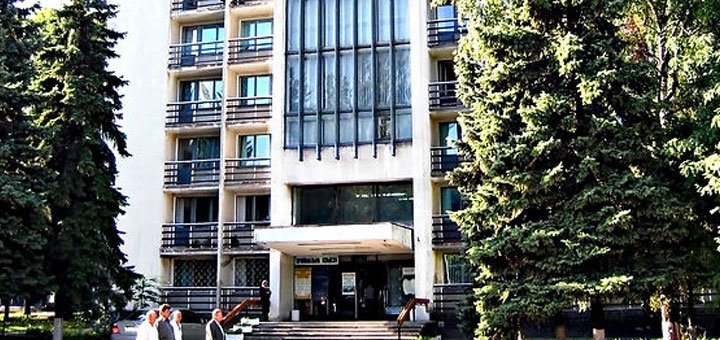 Hotel "Profsoyuznaya" in the Dnieper. book a room at a discount. Inexpensive hotel in the Dnieper.
