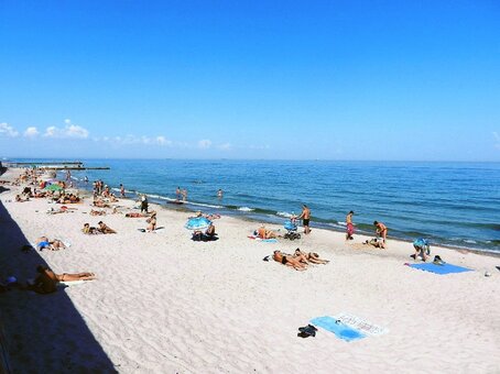 Big fountain beach in odessa. relax with the whole family