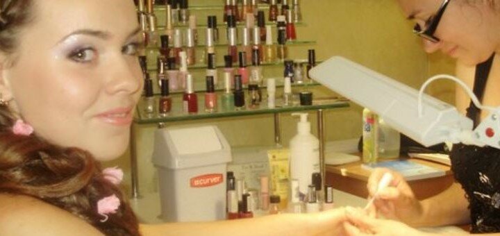 Manicure at the beauty salon ellada cherkasy at a discount