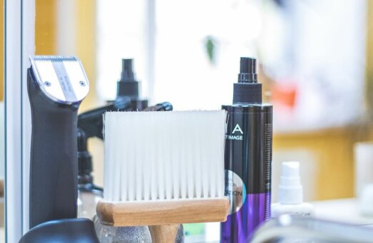 Men&#39;s haircut in the beauty salon kudesnitsa cherkasy. sign up for a men&#39;s haircut for the promotion