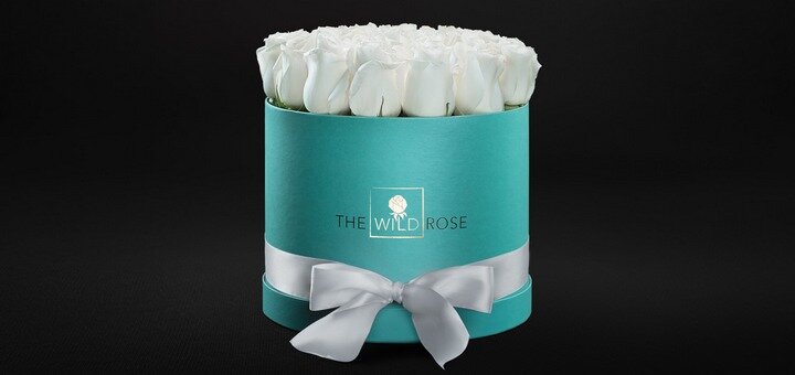 Квіти в коробці «The Wild Rose». Замовити зі знижкою.