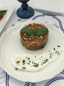 Ресторан гости, скидка на меню кухни