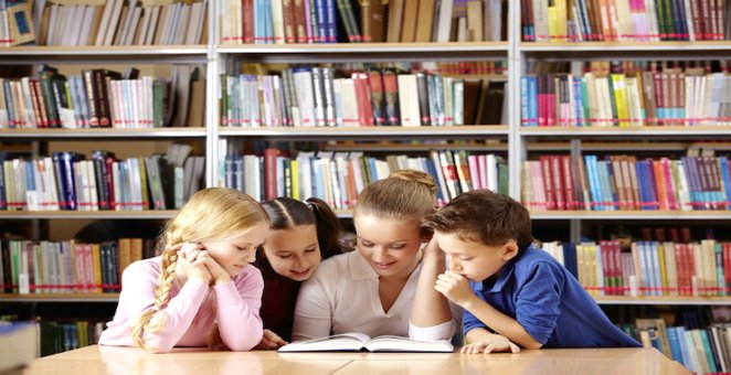 Reading room in the central children&#39;s library of the dnieper.