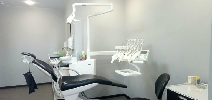 Стоматологія FamilyDent в Одесі. Лікуйте зуби за акцією.