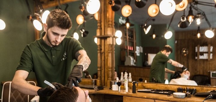 Знижки на стрижку в &quot;barber q&quot;