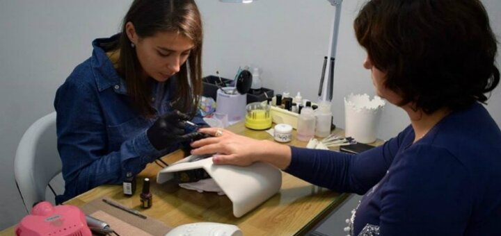 Discounts beauty salon &quot;strizh beauty bar&quot;