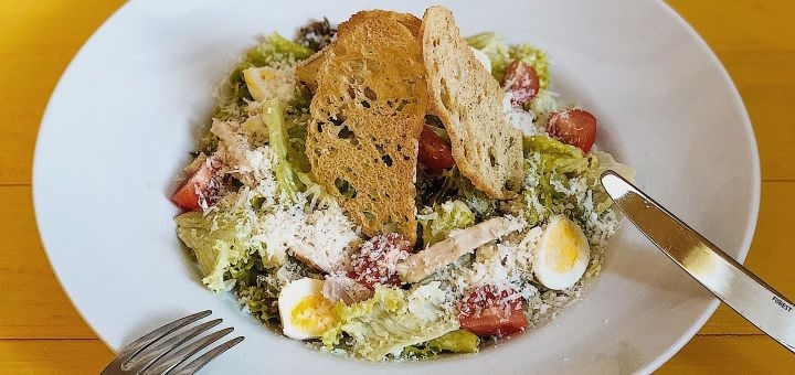 Discount on the cuisine menu in the Family Palace cafe