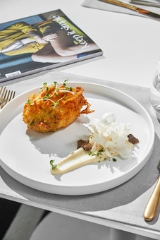 Restaurants &quot;vogue café kiev&quot;. attend with a discount12