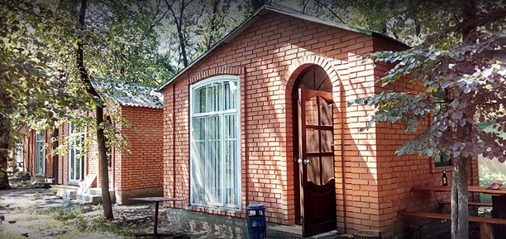 База отдыха «Дубовая Роща» в Китайгороде. Бронируйте домики по акции.