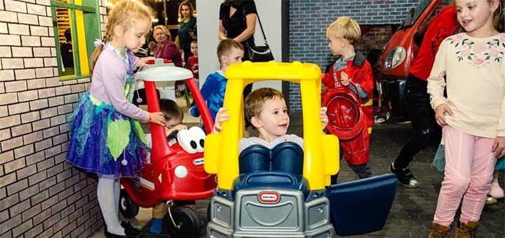 Children's entertainment center Drive City in Lviv. With discount.