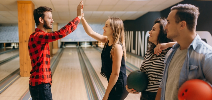 Боулинг клуб Bowling club 24 в Харькове. Со скидкой.