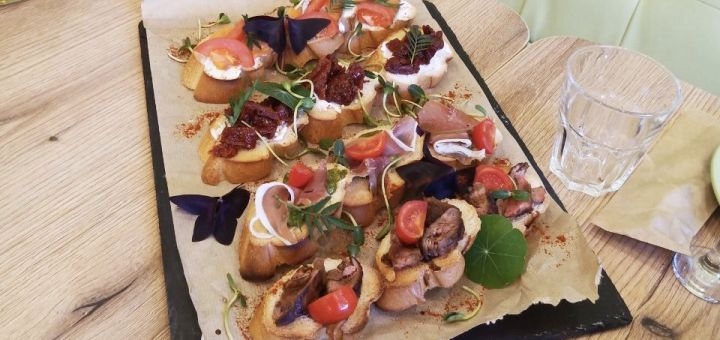 Семейное кафе Family Palace Kazka, акции на праздник