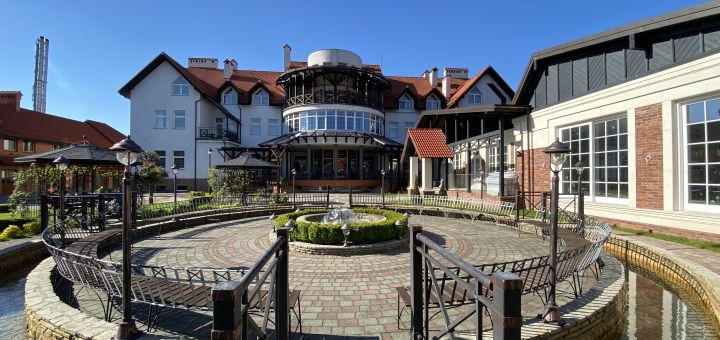 Готель Золото Карпат у Стрию, забронювати номер