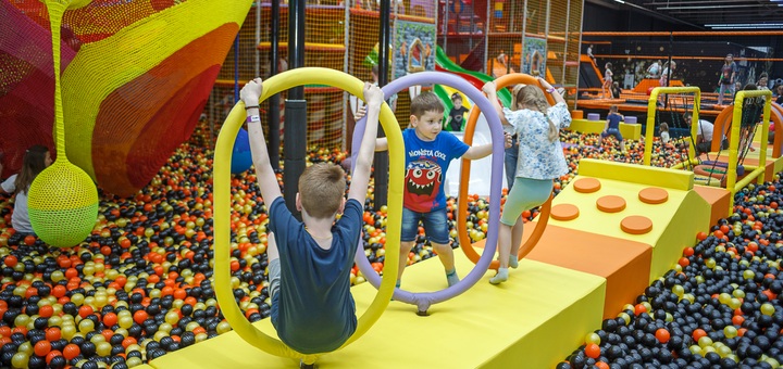 Children's entertainment park Fly Kids on Zdolbunovskaya. Visit for promotion 43