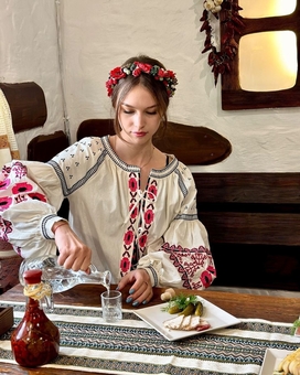 Сімейний ресторан української кухні Village 2