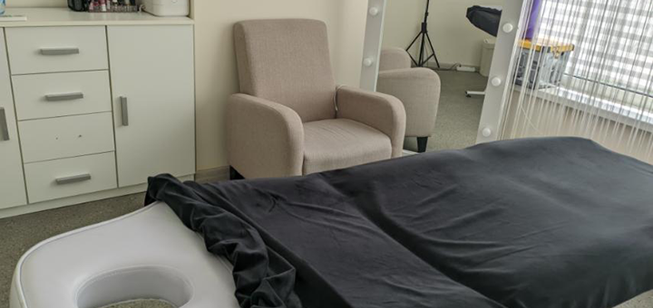 Massage studio Kiwi 2Massage on sale 