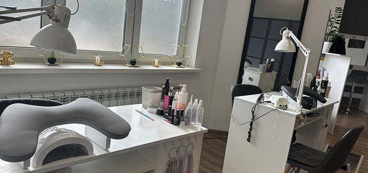 Vixi Studio Beauty Salon. Get special deals on 27 days.