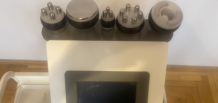 Жіночий масажний кабінет силует. Відвідуйте по акції 8