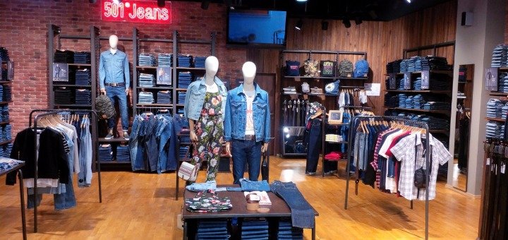 Знижки на весь асортимент в магазинах «levi&#39;s»