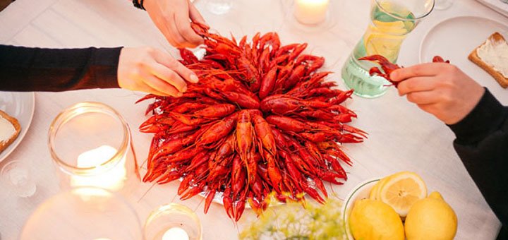 Delivery of live crayfish «Crayfish» across Kiev and Kiev region. Buy crayfish at a discount.