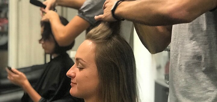 Discount for hair coloring in the beauty salon Diana Tkachenko