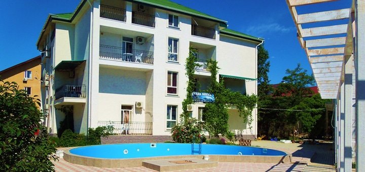 Скидки на отдых в отеле Белая Акула в Железном Порту1