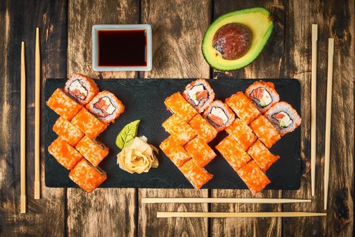 Yapona hata sushi-bar network. order sushi with a discount