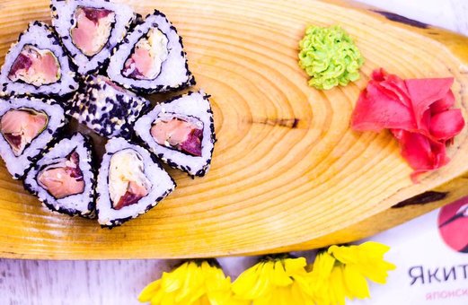 Japanese cuisine restaurant &quot;yakitoria&quot;. discounts on all menus